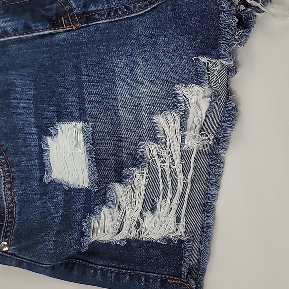 Fashion Nova Ladies Going Out Your Way Distressed  Denim Shorts Dark Wash SZ (S) - Picture 3 of 8